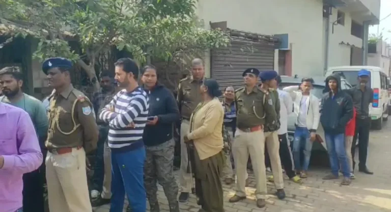 लोन नहीं चूका पाने के बाद हुई कानूनी कारवाई, मानगो दाईगुट्टू