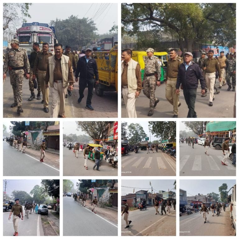 Jamshedpur: हर एक थाना क्षेत्र में पुलिस की गस्ती, विधि व्यवस्था बरकरार रखना है मकसद।