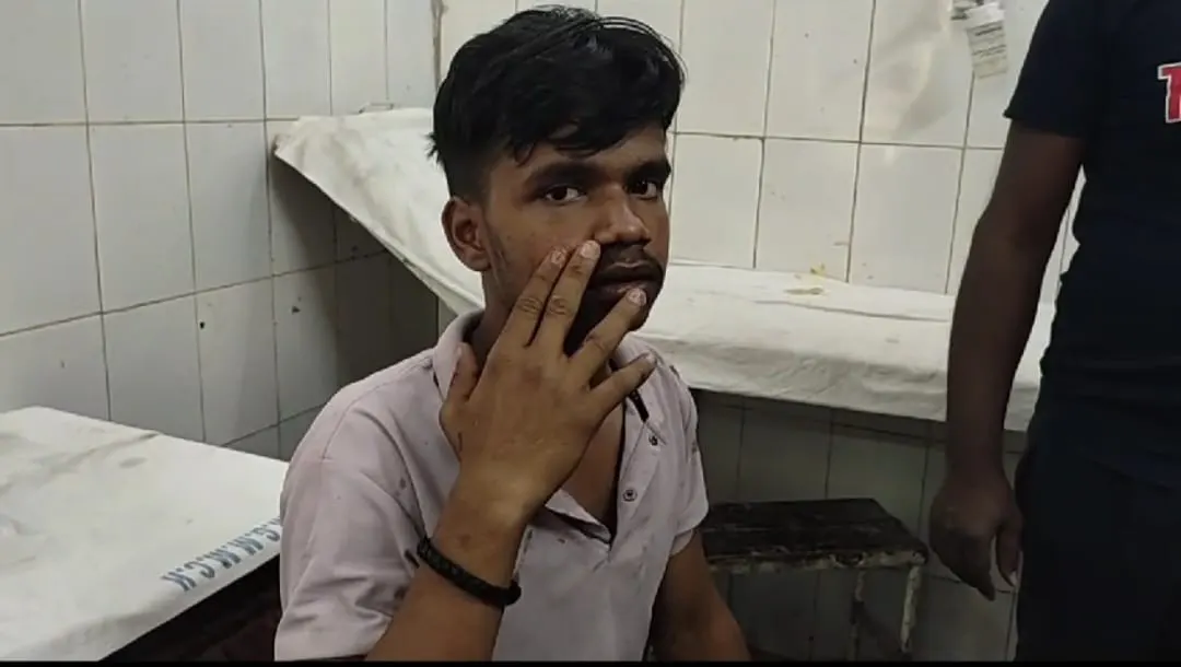 Youth attacked with blade and rod in Jamshedpur