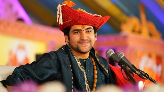 Bageswar Dham Sarkar:- हाई कोर्ट ने धीरेन्द्र शास्त्री को झारखंड में दरबार लगाने की दी इजाज़त ।