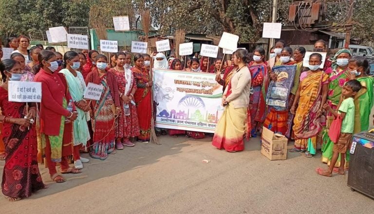 Jamshedpur News :- महात्मा गांधी की पुण्यतिथि के अवसर पर जमशेदपुर के करनडीह में स्वच्छता एवं ट्रैफिक जागरूकता रैली का हुआ आयोजन।