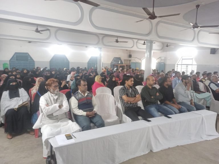 Jamshedpur News:-हेल्प एजुकेशन ट्रस्ट संस्था द्वारा संचालित मुफ्त कोचिंग का वार्षिक समापन