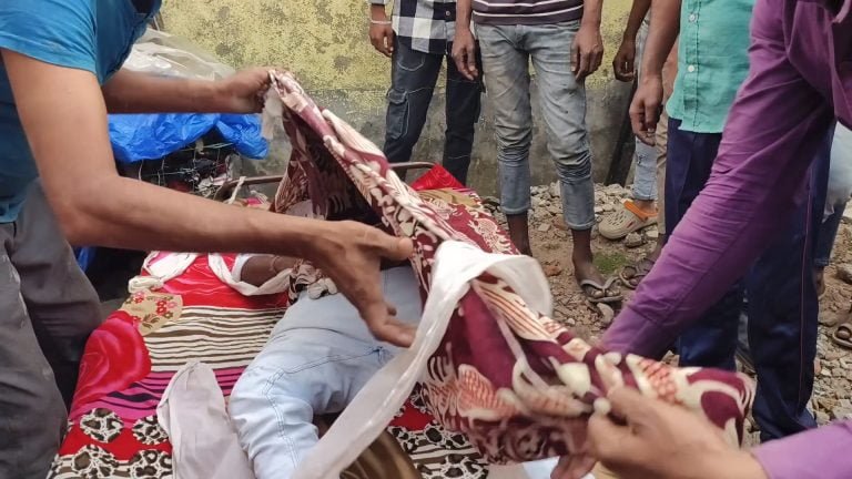 Kapali Suicide News: कपाली के ऑटो चालक ने की आत्महत्या