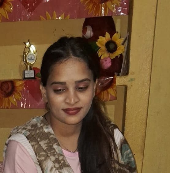 Suicide In Azadnagar Mango, 25 Years Old Girl Has Hanged Her Self