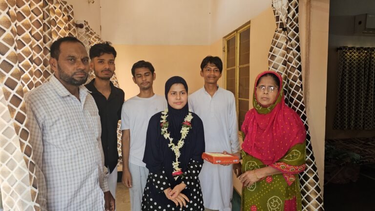 Kahkashan Parween Of Jamshedpur Has Got 720 Marks Out Of 720 In NEET
