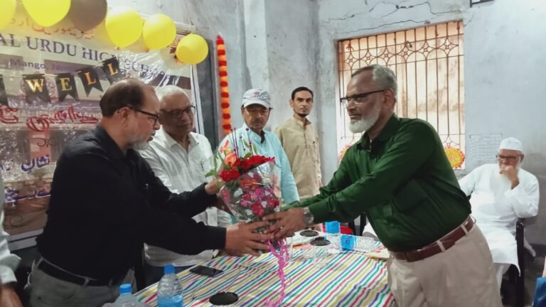 कबीर मेमोरियल के शिक्षक जमालुद्दीन हुए सेवानिवृत्त, नम आंखों से दी गई विदाई