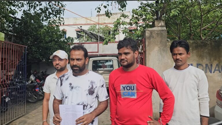 मानगो में डबल हत्याकांड मामले में सरकारी गवाह लाल बाबू को मिला जान से मार देने की धमकी, वरीय पुलिस अधीक्षक से मिलकर लगाई सुरक्षा की गुहार।