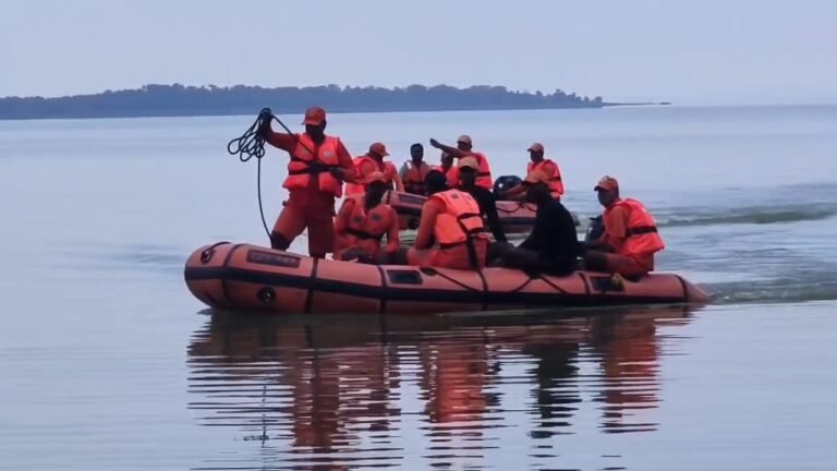 काफी देर सर्च ऑपरेशन चलाए जाने के बाद भी नहीं मिला जमशेदपुर से लापता हुआ विमान, अब नेवी संभालेगा कमान