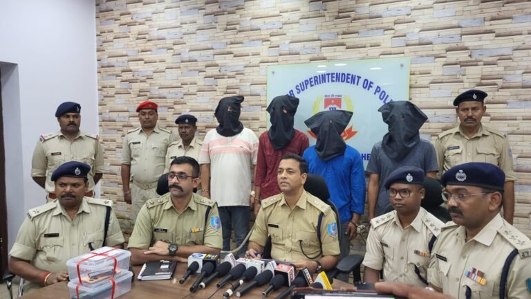 जमशेदपुर पुलिस ने रंगदारी गिरोह का किया भंडाफोड़, कई आरोपी गिरफ्तार