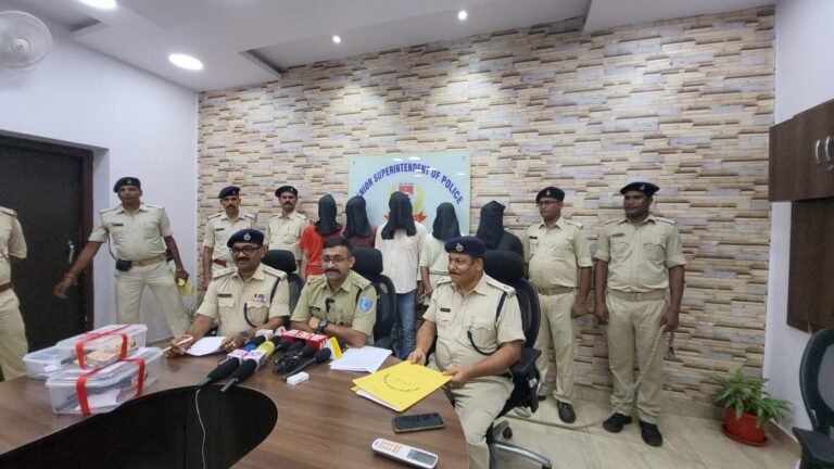 जमशेदपुर के व्यापारी से हुई थी पैसे की लूट, दुकान का कर्मचारी ही निकला अपराधी।