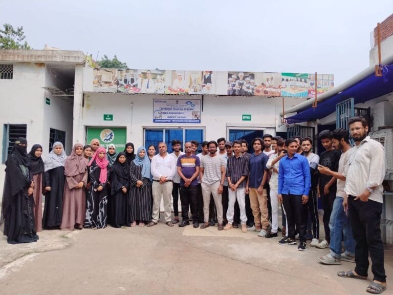 एमएस आईटीआई में धूमधाम से मनाया गया एपीजे अब्दुल कलाम का जन्मदिन