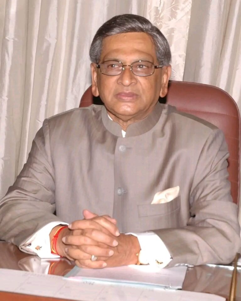 महाराष्ट्र के पूर्व राज्यपाल, पूर्व मुख्यमंत्री देश के वरिष्ठ नेता एसएम कृष्णा का निधन