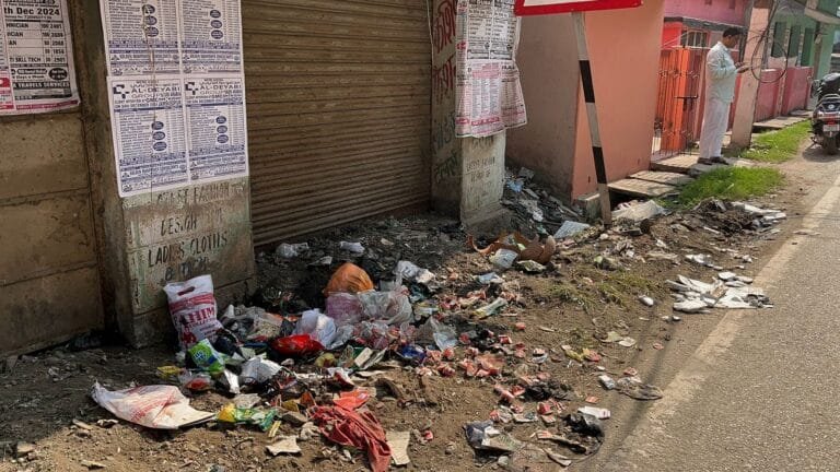 Jamshedpur News : मानगो नगर निगम की साफ – सफाई की अनदेखी: मोहम्मद जवाद अख्तर की शिकायतें हो रही बेकार