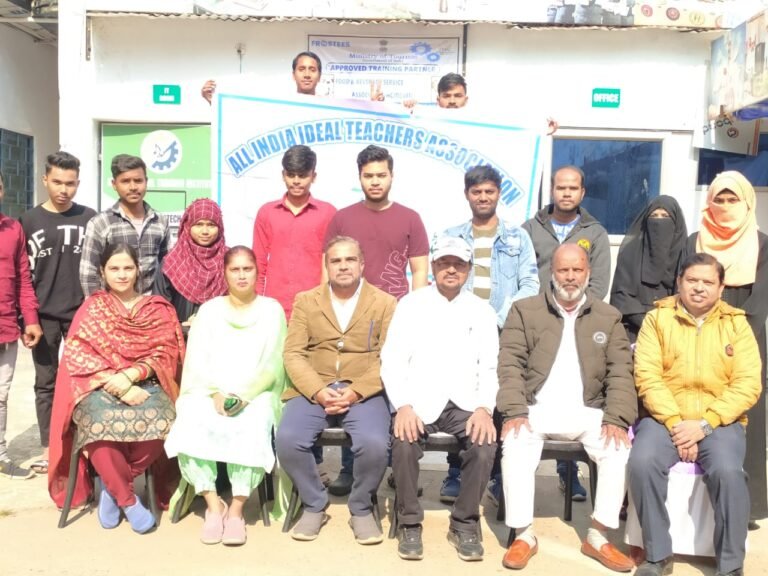 Jamshedpur News :ऑल इंडिया आइडल टीचर एसोसिएशन और एम एस आई टी आई के साझा प्रयास से एम एस आई टी आई मानगो जमशेदपुर में “करियर काउंसलिंग” का प्रोग्राम का हुआ आयोजन