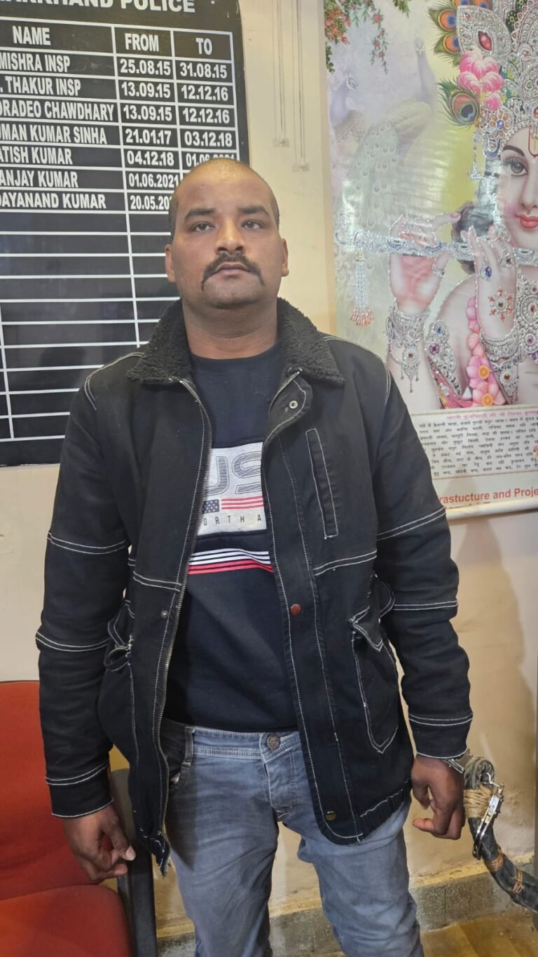 स्कूल जा रही छात्राओं के साथ छेड़छाड़ करने वाला फिरोज अली अब पुलिस के गिरफ्त में