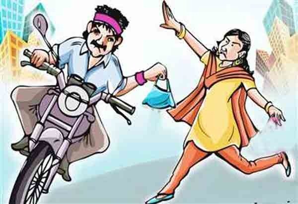 Jamshedpur News : ब्राह्मणी रोड पर स्कूटी सवार महिला से लूटपाट, जांच में जुटी पुलिस