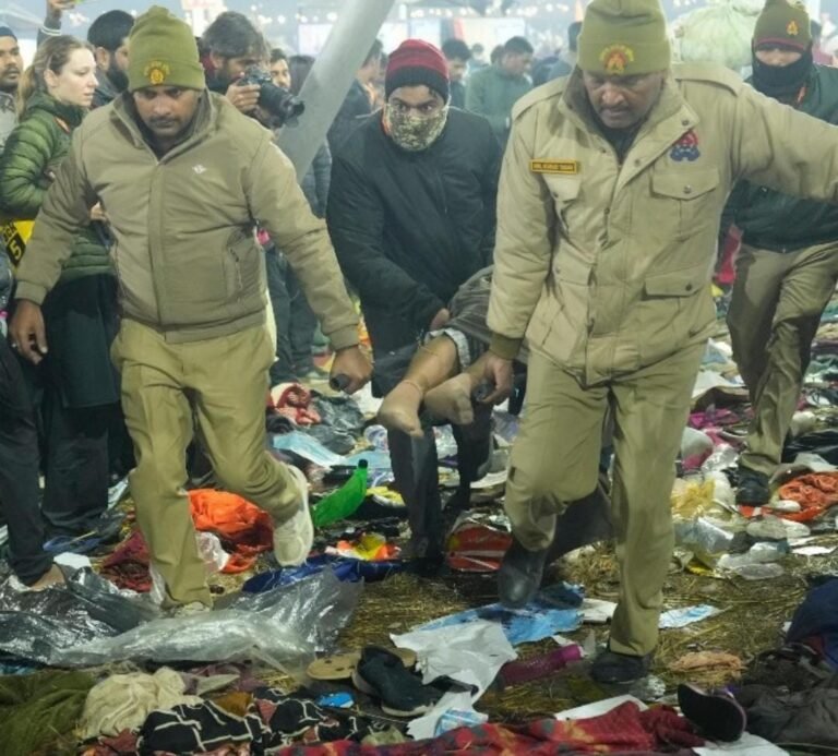 मौनी अमावस्या पर महाकुंभ में मची भगदड़, कई श्रद्धालु की हुई मौत, 200 से अधिक घायल