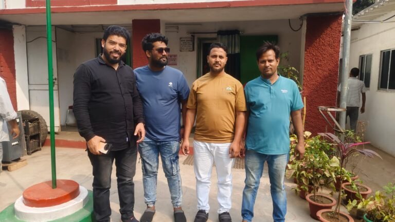 जमशेदपुर में आम लोगों के साथ बीच सड़क पर मारपीट करने के मामले में आजाद समाज पार्टी के सदस्य पहुंचे आजादनगर थाना…