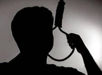 जमशेदपुर मे नाबालिग ने प्रेमिका से ब्रेकअप के बाद फांसी लगा दे दी जान…