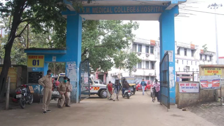 जमशेदपुर एमजीएम अस्पताल में चोरी के कारण ऑक्सीजन पाइप लीक, OT में भरा पानी…