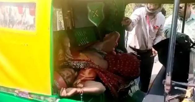 जमशेदपुर के मरीन ड्राइव पर भयंकर सड़क दुर्घटना,2 महिलाएं गंभीर रूप से घायल…