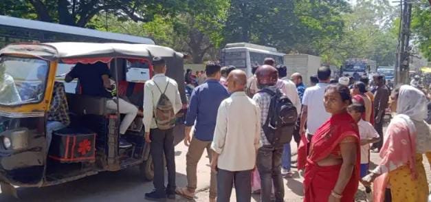 जमशेदपुर के परसुडीह थाना के पास सड़क हादसा, एक व्यक्ति की मौत….