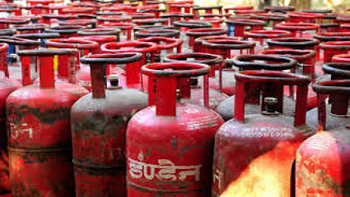06 07 2022 gas cylinder 22866907