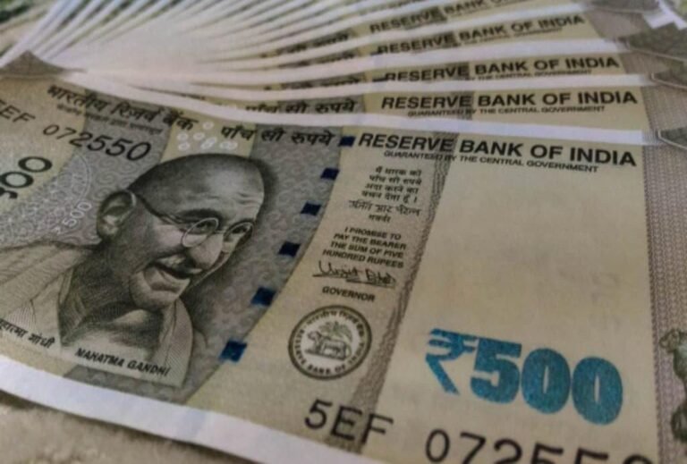 जमशेदपुर में मिले 500 के नकली नोट के बंडल, पुलिस ने आरोपी को किया गिरफ्तार…