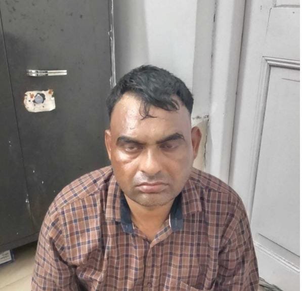 टाटानगर रेलवे स्टेशन पर  शातिर चोर गिरफ्तार…