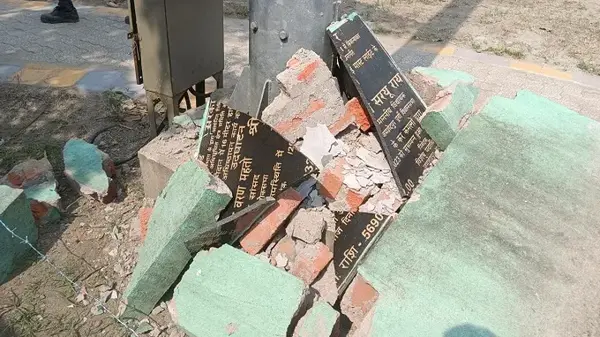 जमशेदपुर के बर्मामाइंस में शिलापट्ट तोड़ने पर हुआ हंगामा…