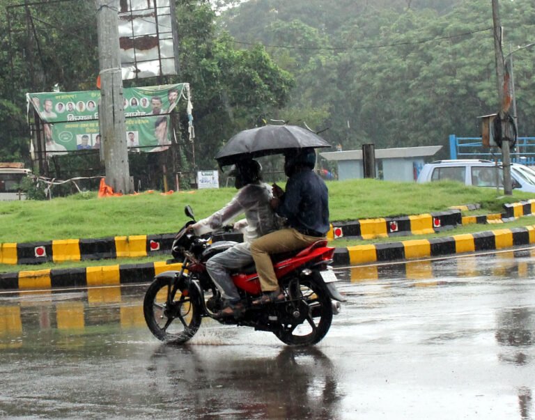 झारखंड में बदला मौसम का मिजाज, जमशेदपुर समेत कई जिलों में बारिश और ओलावृष्टि की संभावना
