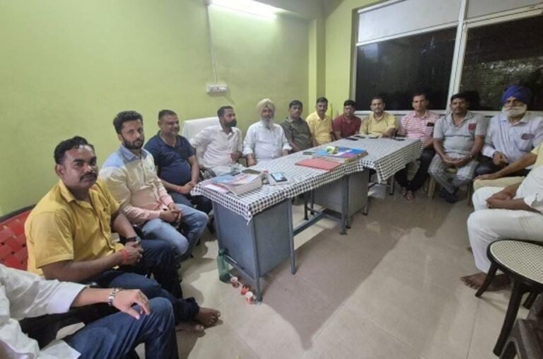 जमशेदपुर के मानगो में जदयू की समीक्षा बैठक सम्पन्न, पुल जाम और यातायात अव्यवस्था को लेकर प्रशासन पर साधा निशाना…