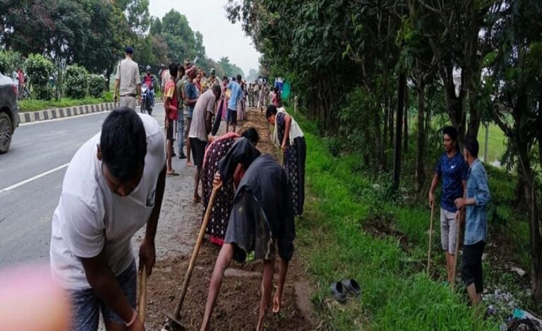 रिम्स-2 निर्माण पर बवाल : किसानों ने सड़क पर खेती कर जताया विरोध, मुआवज़ा और संवाद की मांग…