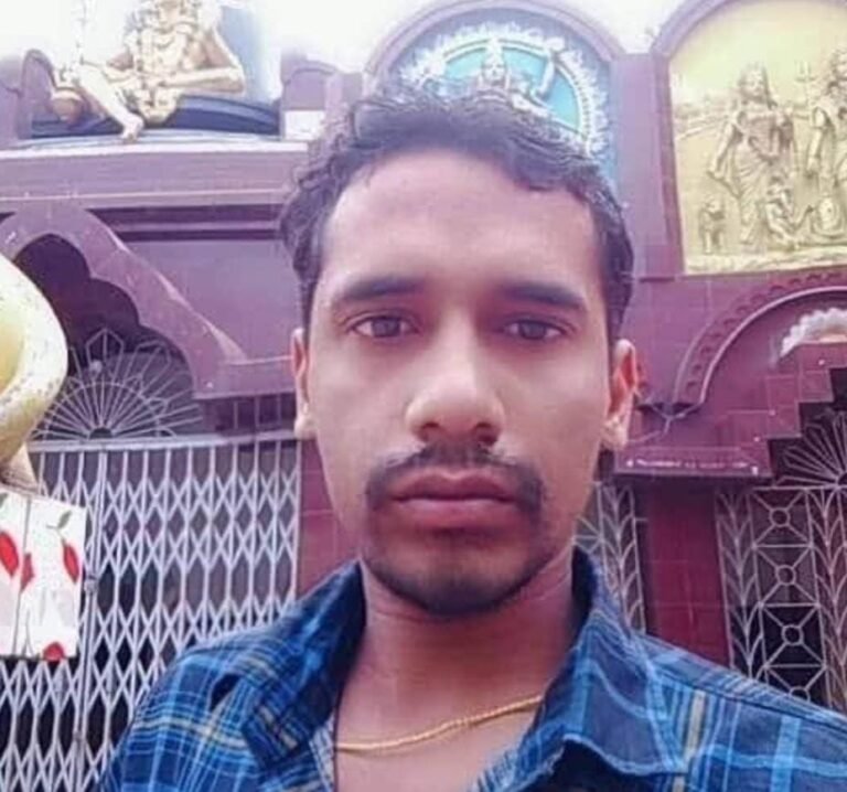 जमशेदपुर के मानगो सहारा सिटी में आवारा कुत्तों का आतंक, सब्जी विक्रेता पर हमला, अस्पताल में है भर्ती…