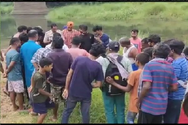पुलिया के नीचे मिला युवक का श’व, पुलिस जांच में जुटी…