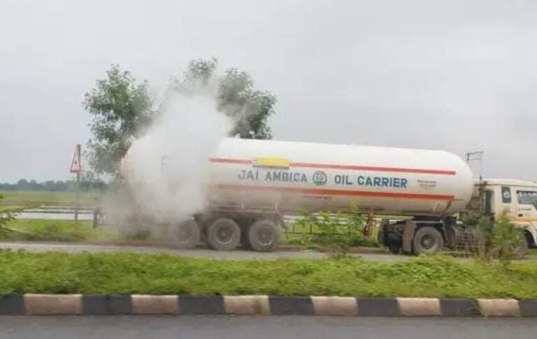 Jamshedpur: बहारागोड़ा-बारिपदा मार्ग पर प्रोपलीन गैस टैंकर में रिसाव, धारा 144 लागू, प्रशासन अलर्ट…