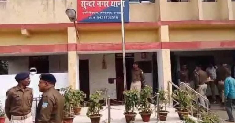 सुंदरनगर में मनिहारी दुकान में बड़ी चोरी, एसबेस्टस उखाड़कर चोर ले गए 80 हज़ार का सामान…