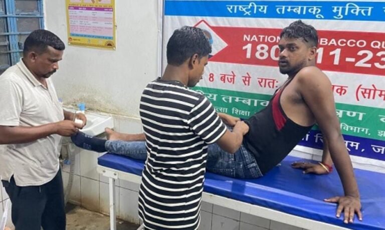 चाकुलिया में अज्ञात वाहन की टक्कर से बाइक सवार की मौत, एक अन्य घायल…