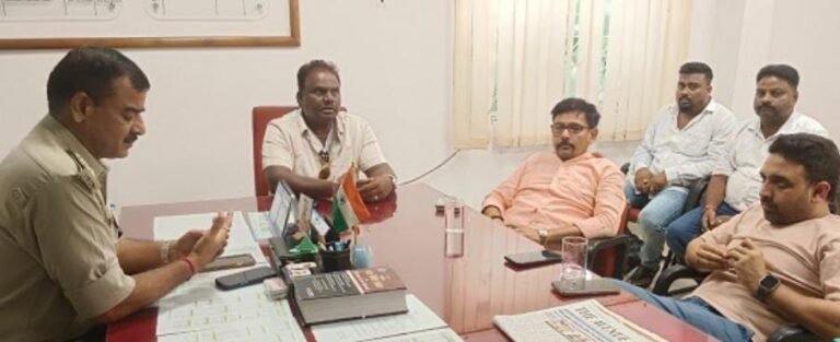 Bistupur firing case: जमशेदपुर में चक्रधरपुर विधायक के प्रतिनिधि को गोली लगने पे गंभीर रूप से है घायल, पुलिस जांच में जुटी…