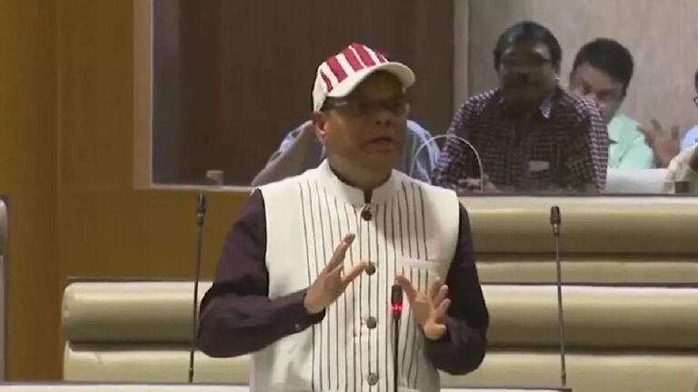 Jharkhand: छात्रों को जल्द मिलेगी छात्रवृत्ति और साइकिल, मंत्री चमरा लिंडा ने दिए सख्त निर्देश…