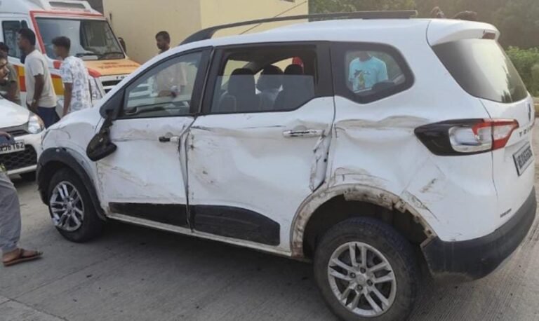 घाटशिला अस्पताल के पास बस की टक्कर से कार क्षतिग्रस्त, टोल प्लाजा पर हुआ हंगामा…