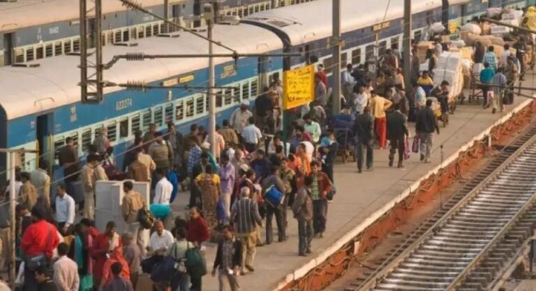 अब हर यात्री कोच और इंजन में लगेंगे CCTV कैमरे, रेलवे ने बढ़ाई सुरक्षा…