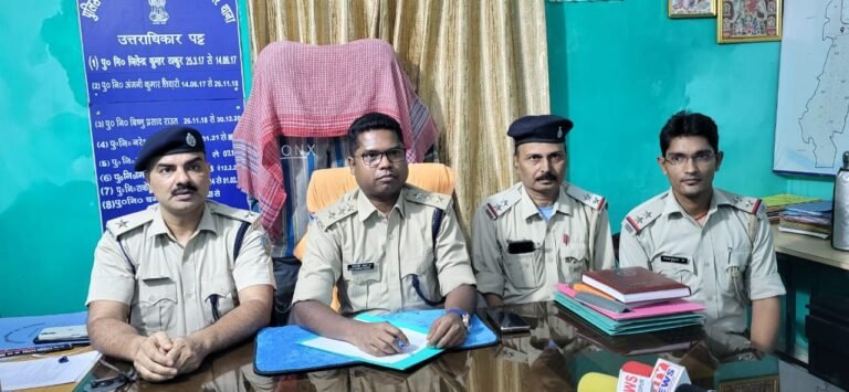 जमशेदपुर में ऑटो चोरी के दो शातिर चोर रंगे हाथ गिरफ्तार, भेजे गए न्यायिक हिरासत में…