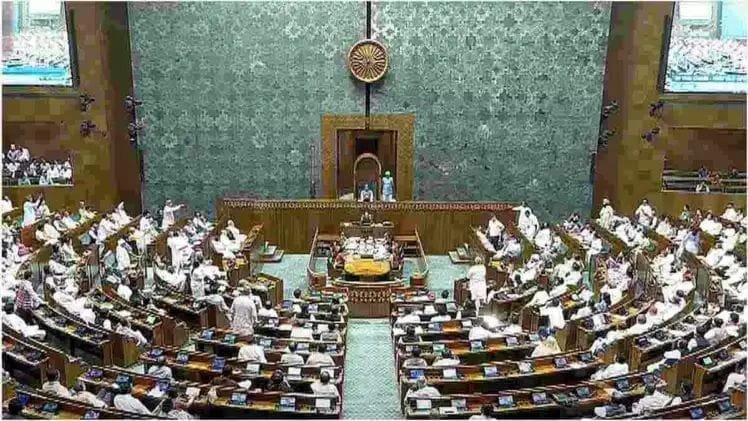 लोकसभा में शुरू हुई डिजिटल अटेंडेंस प्रणाली, अब कुछ सेकंड में लगेगी सांसदों की हाजिरी…