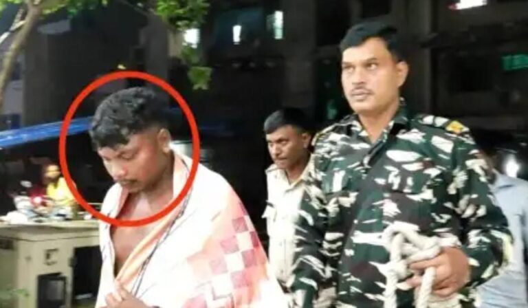 Jamshedpur: मानगो जवाहरनगर रोड में बच्चों के झगड़े में बीच-बचाव कर रहे दुकानदार पर फायरिंग, आरोपी पकड़ाया…