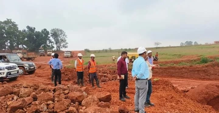 Gumla: बॉक्साइट खनन में बड़ी लापरवाही का खुलासा, जिला प्रशासन ने भेजा अंतिम नोटिस…