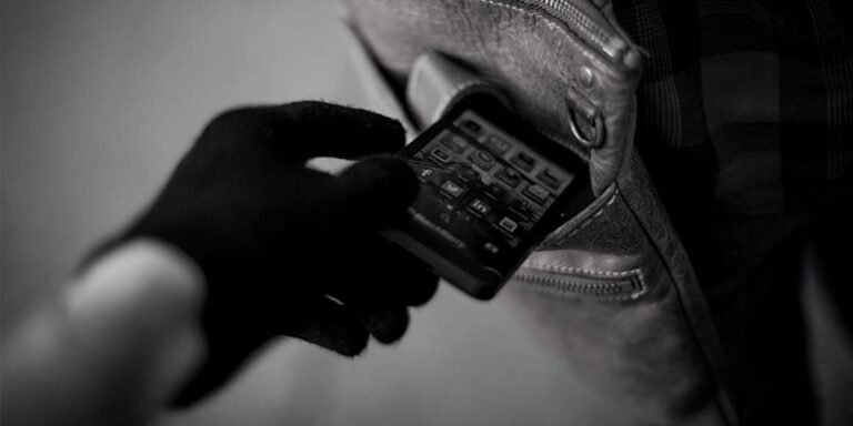 गम्हरिया स्टेशन पर युवक से मोबाइल छिनतई , टाटानगर रेल थाना में मामला दर्ज…