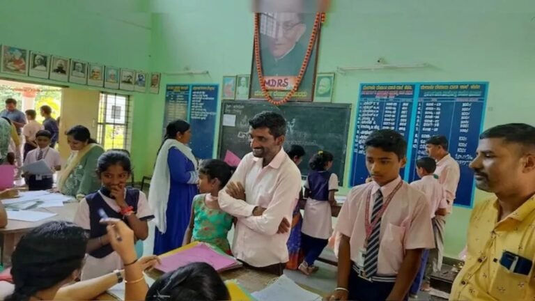 दुनिया की सबसे बड़ी पैरेंट्स-टीचर मीटिंग का रिकॉर्ड आंध्र प्रदेश के नाम, Guinness Book of World Records में दर्ज…