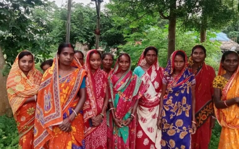 जमशेदपुर ग्रामीण क्षेत्र: चाकुलिया के काशिया टोला में तीन माह से ट्रांसफार्मर खराब, ग्रामीण अंधेरे में परेशान…