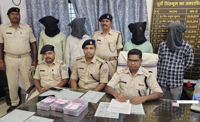 बड़ाबांकी मोटरसाइकिल छिनतई कांड का खुलासा, चार आरोपी गिरफ्तार…